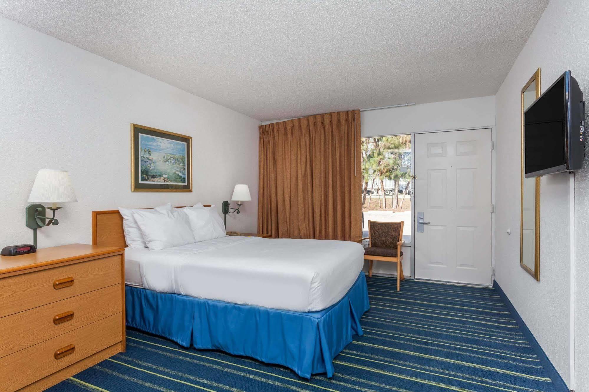 Days Inn By Wyndham West Palm Beach Exterior photo